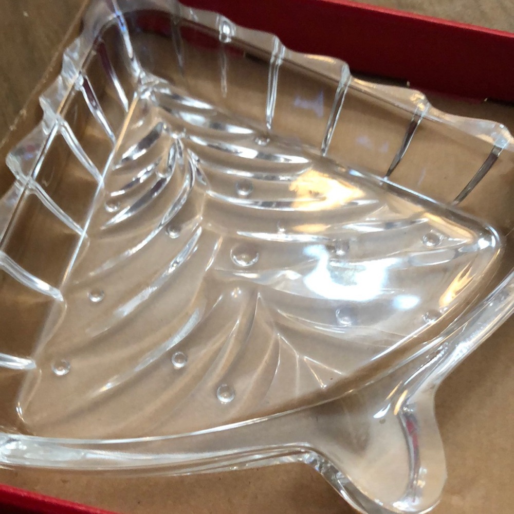 Candy dish